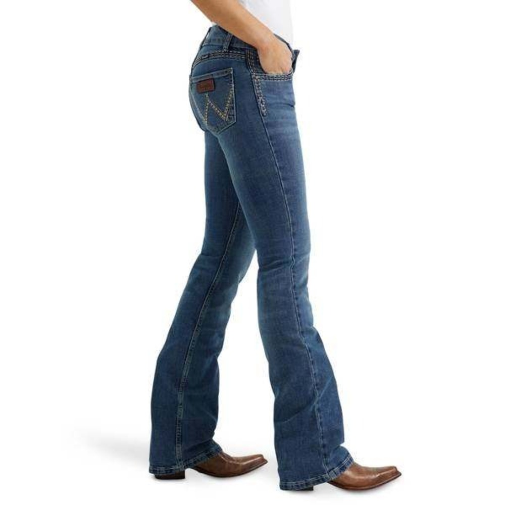 Wrangler Jeans Womens 2 Retro Sadie Low Rise Bootcut Medium Wash Western Denim